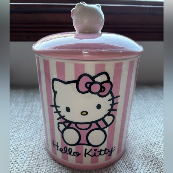 Hello Kitty pink/white stripe lidded canister/cookie/treat jar New sealed 8 inch - Picture 4 of 5